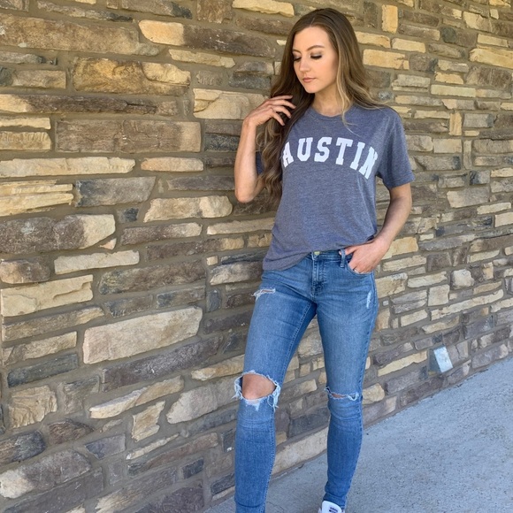 AUSTIN Tee - Picture 3 of 4